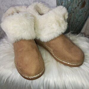 Juicy Couture Kissable Camel faux fur ankle booties.